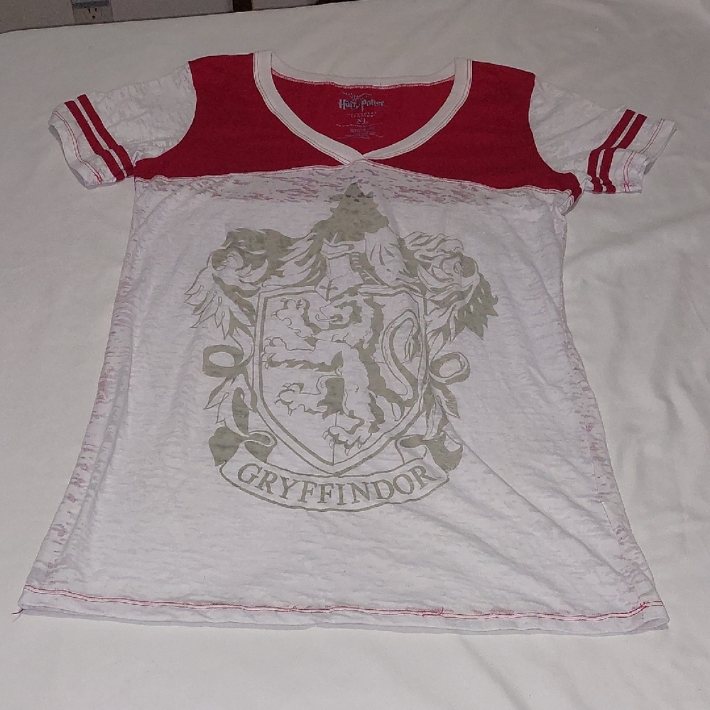 Warner Bros. Gryffindor Tee - Red and White Burn Out TOP .Size XL